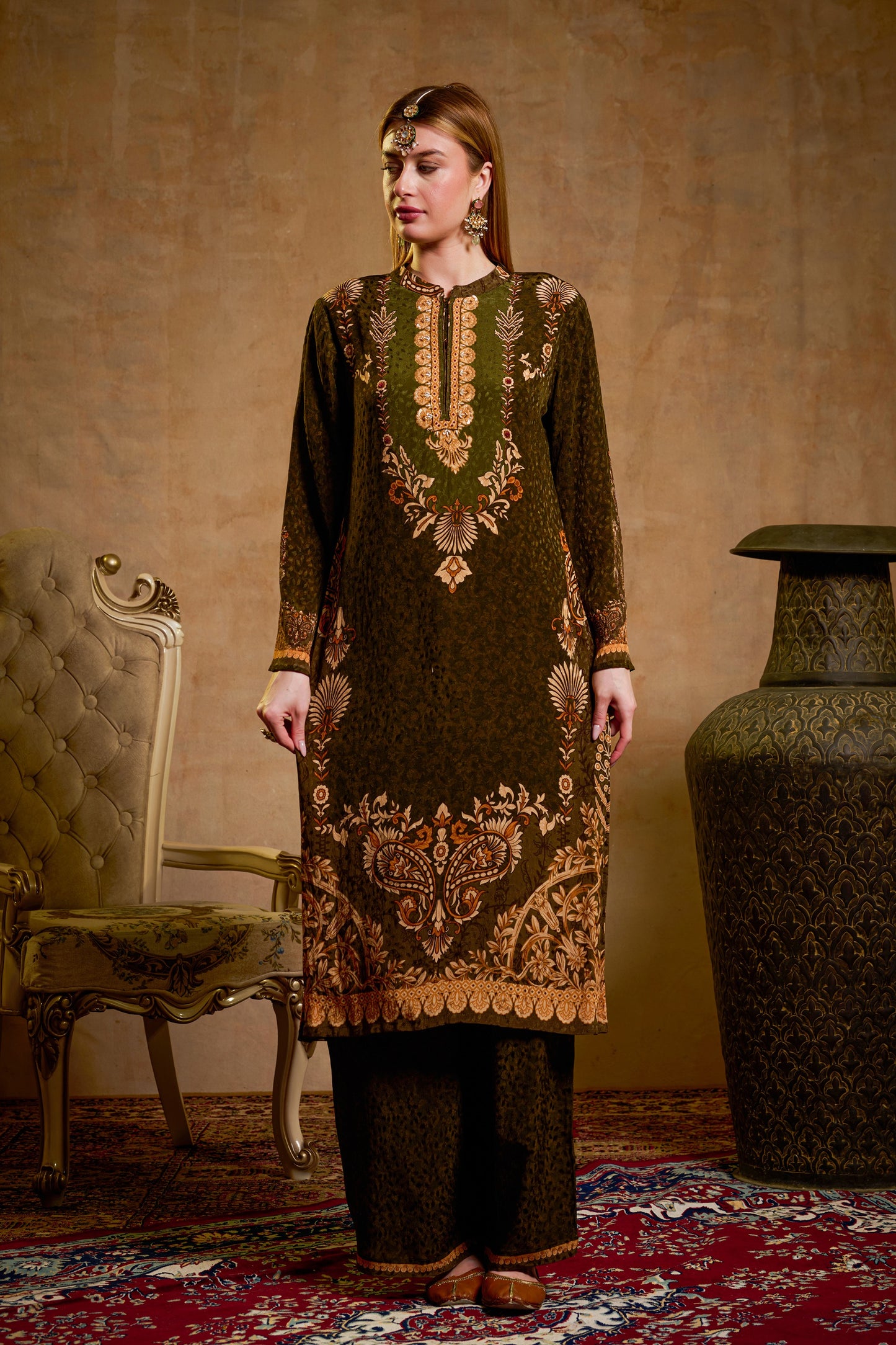 THE BARI Women Ethnic Motifs Printed Kurta & Trousers With Dupatta Set
