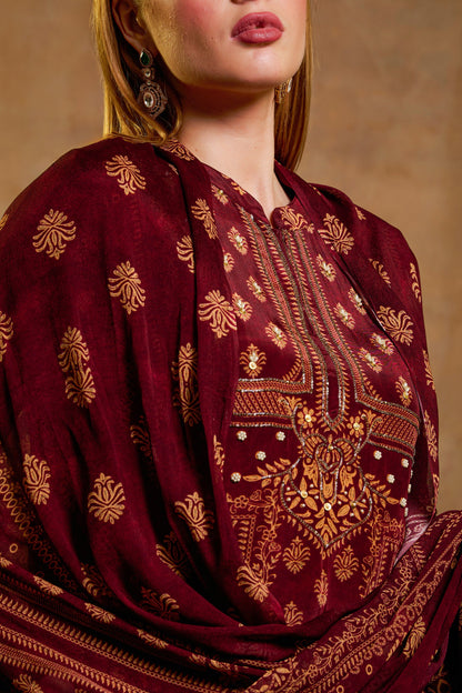 THE BARI Floral Printed Straight Kurta With Trousers & Dupatta