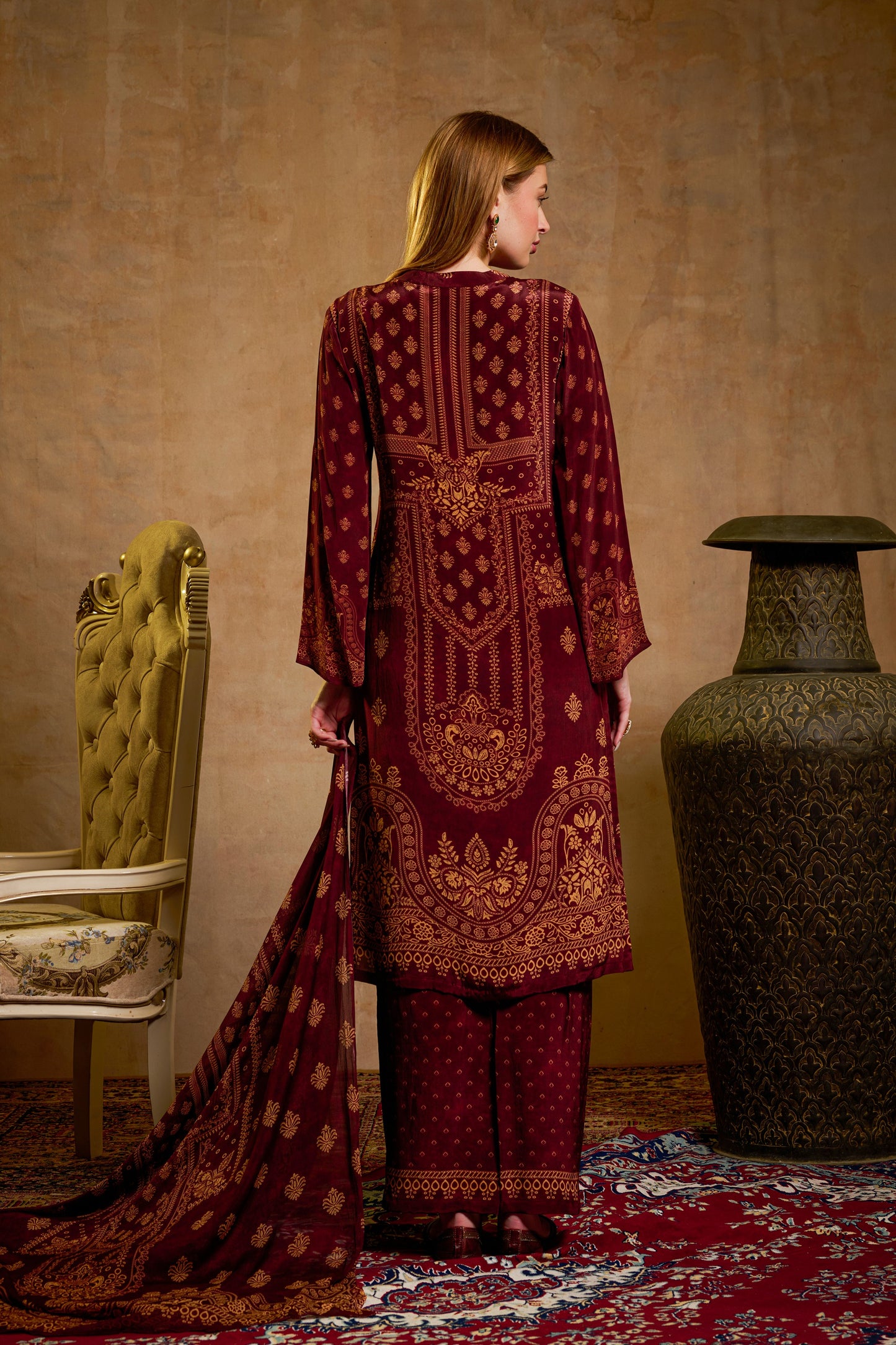 THE BARI Floral Printed Straight Kurta With Trousers & Dupatta