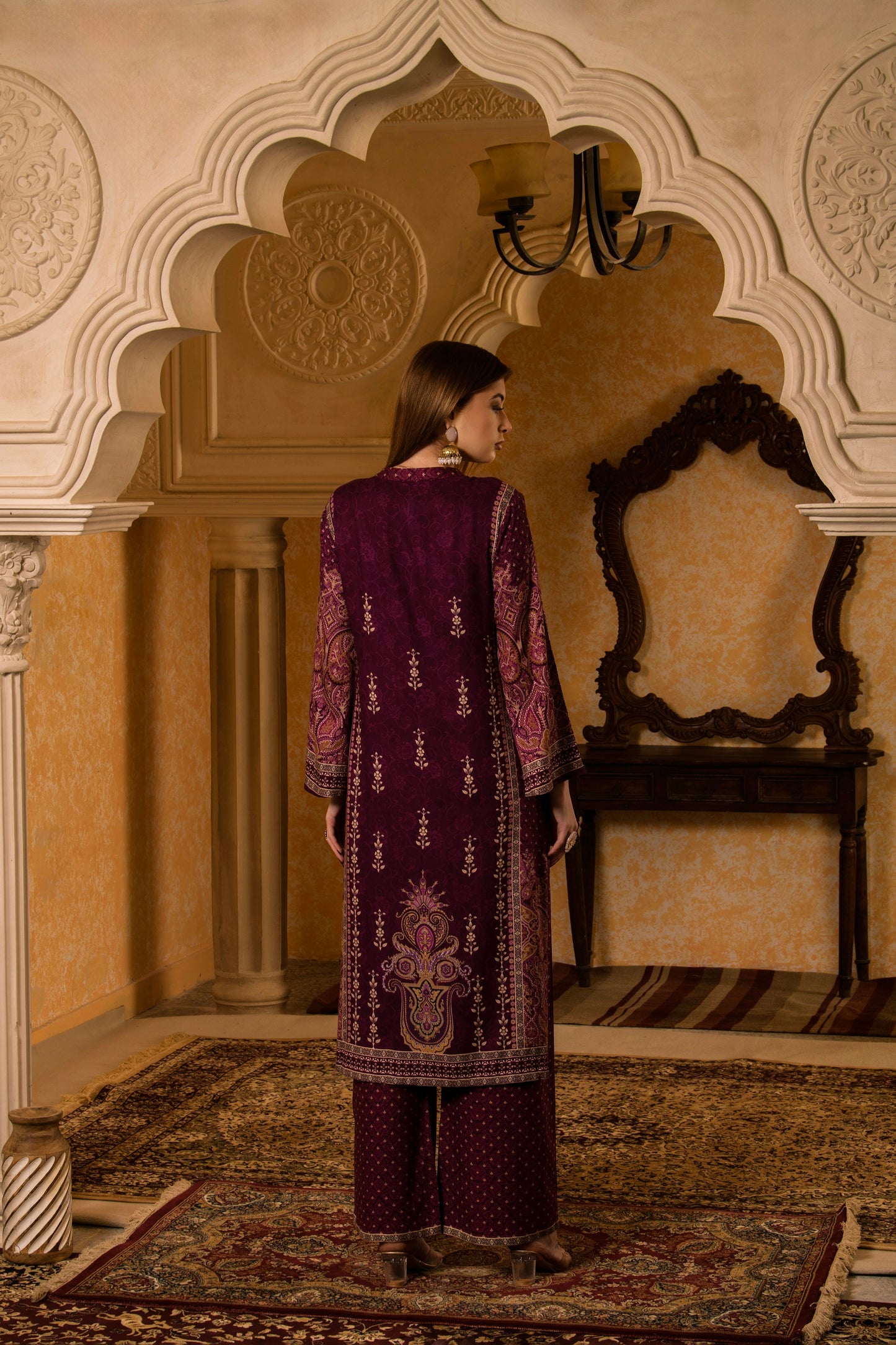 THE BARI Women Ethnic Motifs Printed Regular Thread Work Kurta with Palazzos