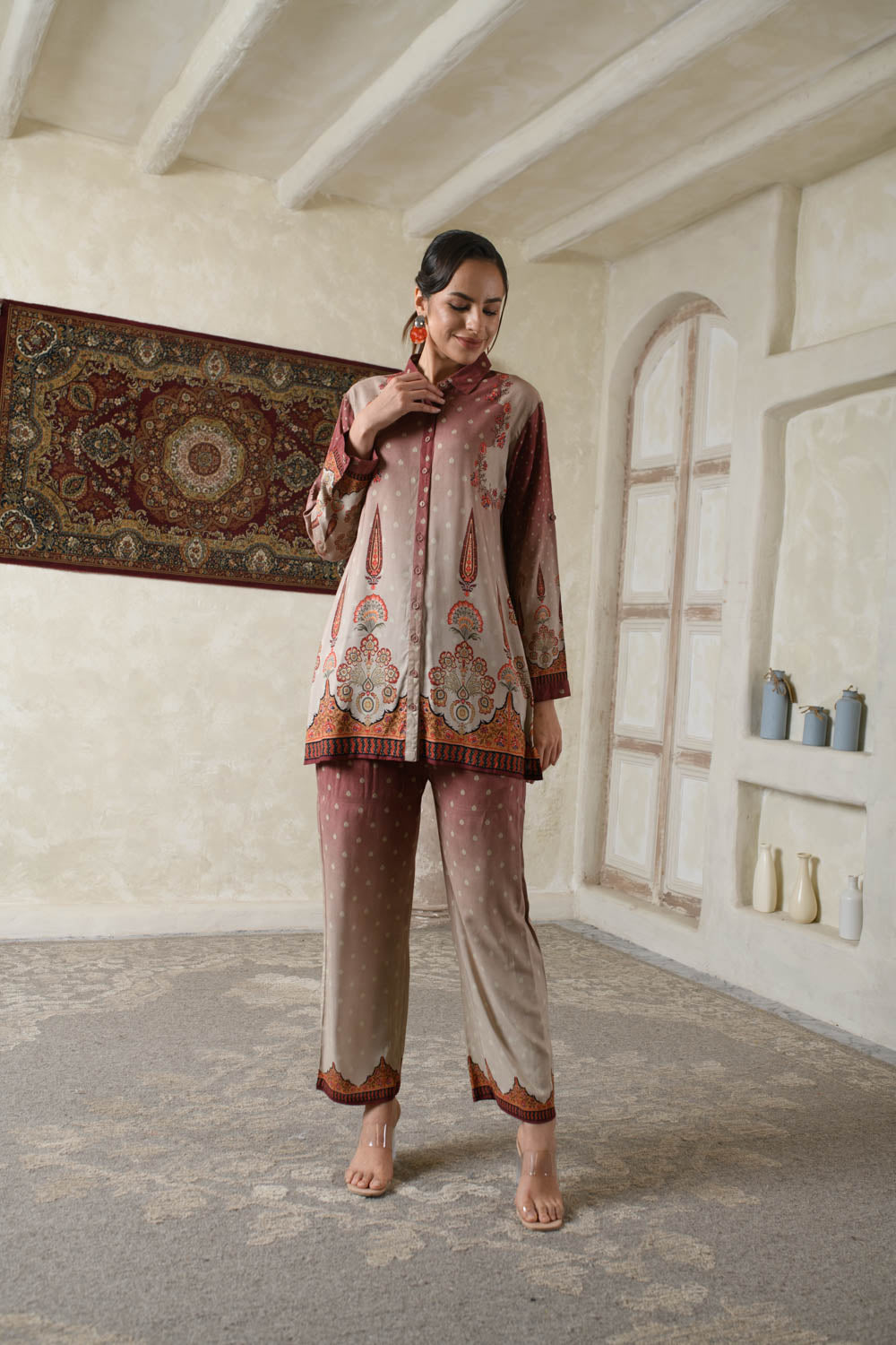 THE BARI Women Ethnic Motifs Printed Regular Kurta with Trousers