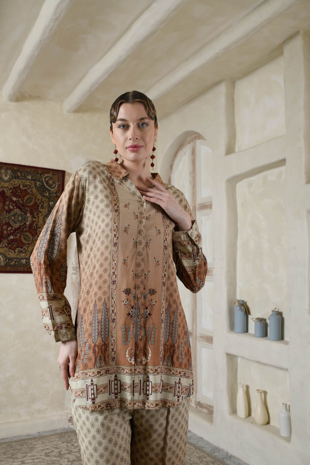 THE BARI Ethnic Motifs Printed Shirt Collar Kurta With Trousers